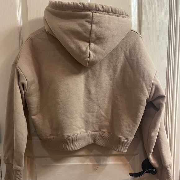 **sold** **sold** Hollister Sherpa-Lined Full-Zip Cropped Hoodie XS - Picture 2 of 4